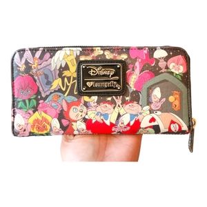 Disney Loungefly RARE Alice In Wonderland Zip Wallet